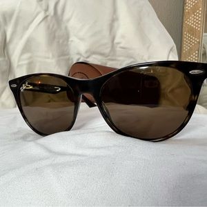 Ray Ban Wayfarer II Tortoise POLARIZED EUC